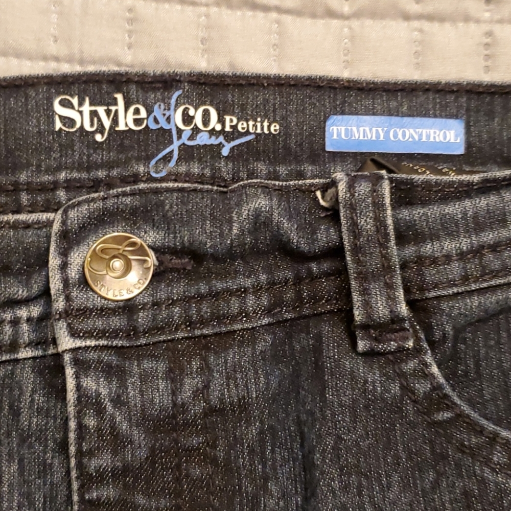 Jeans - Picture 2 of 11